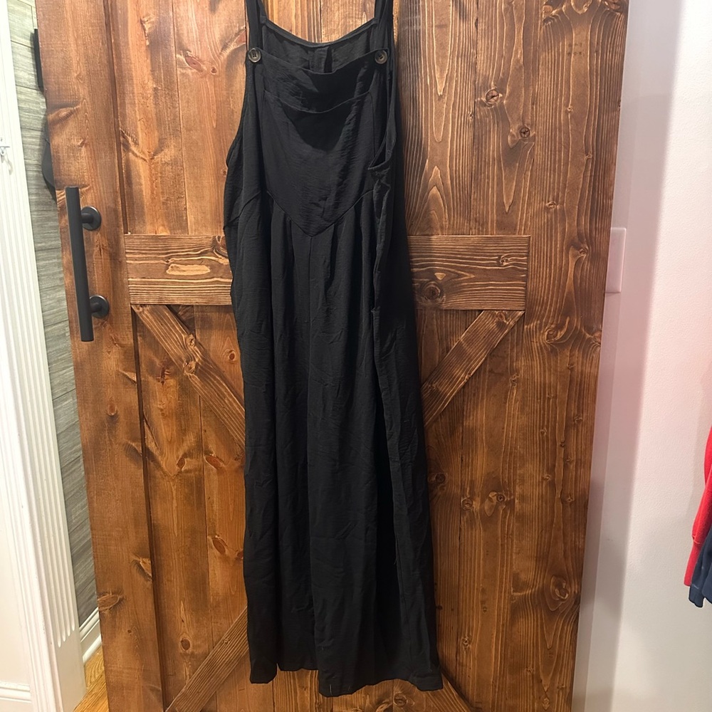 SHEIN Black Wide Leg Jumpsuit with Adjustable Straps